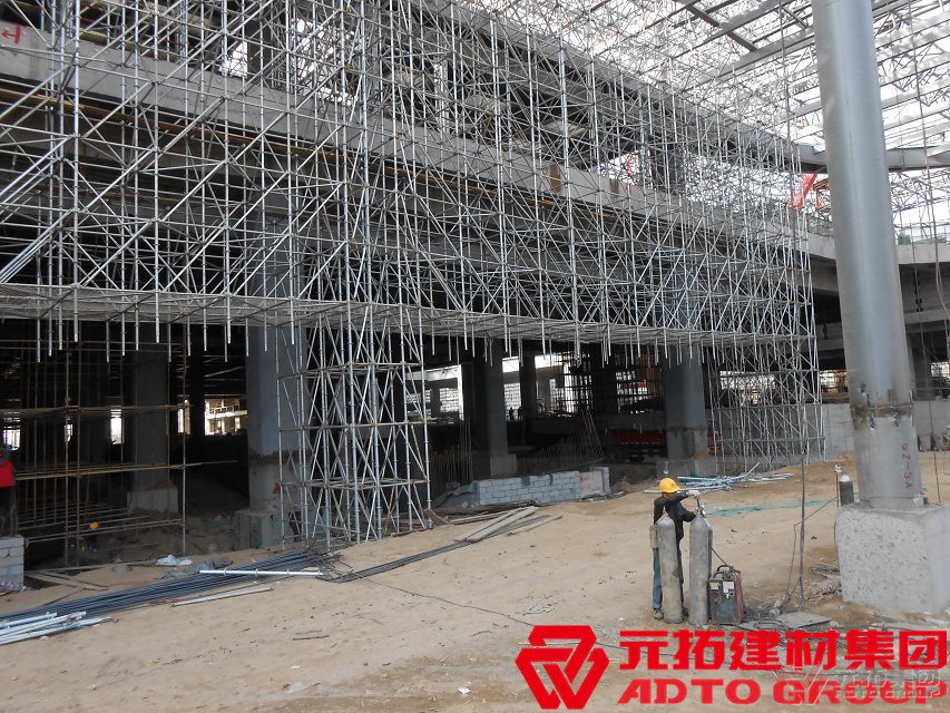 盤扣式腳手架有哪些特點？為什么比傳統(tǒng)腳手架貴？